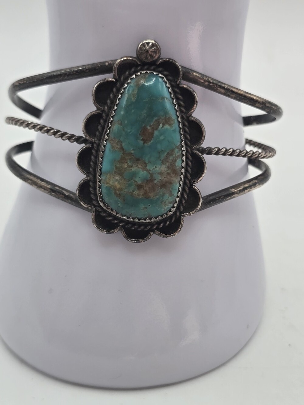 VTG Navajo W. Wauneka turquoise sterling silver Signed beautiful cuff bracelet